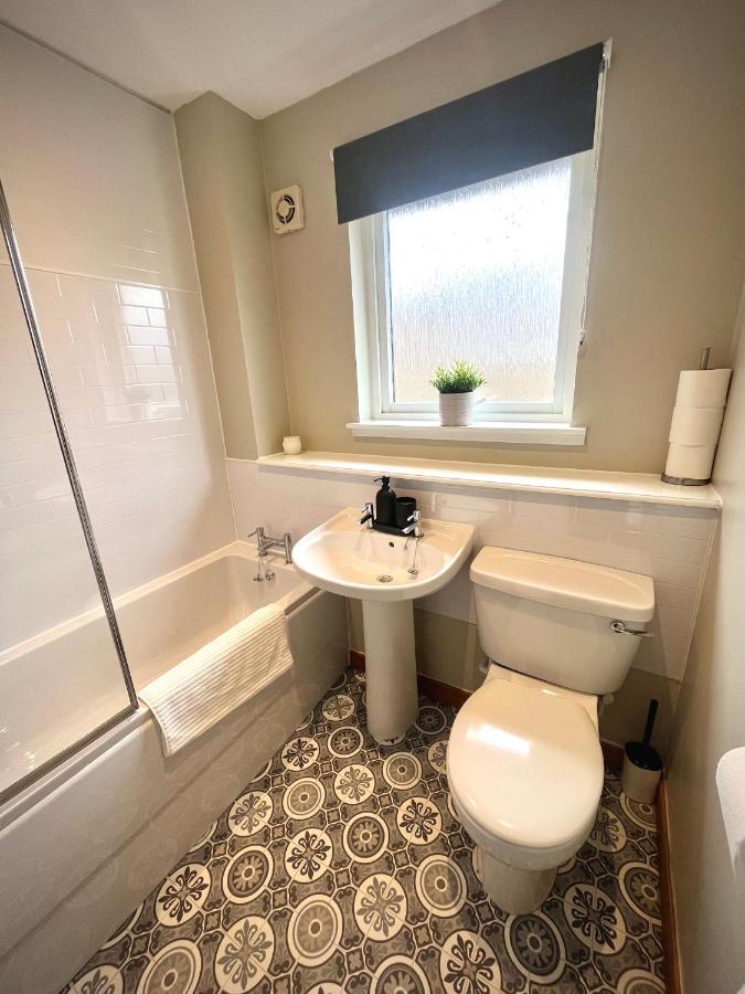 Comfortable, Modern Apartment With Parking. Inverness. Zewnętrze zdjęcie