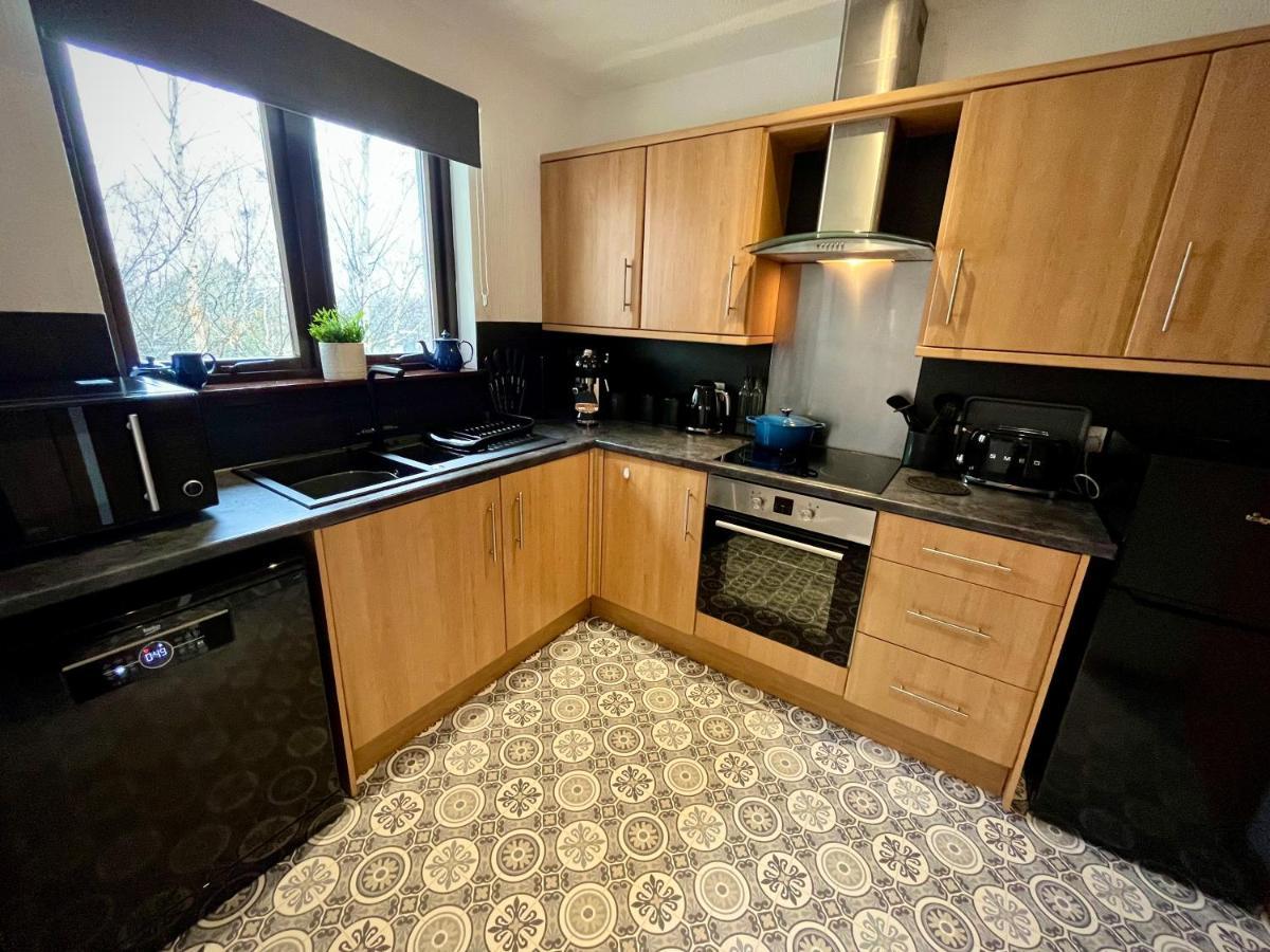 Comfortable, Modern Apartment With Parking. Inverness. Zewnętrze zdjęcie