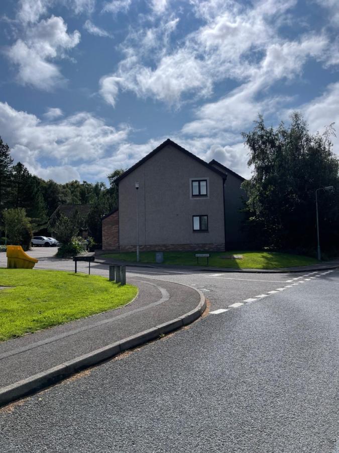 Comfortable, Modern Apartment With Parking. Inverness. Zewnętrze zdjęcie