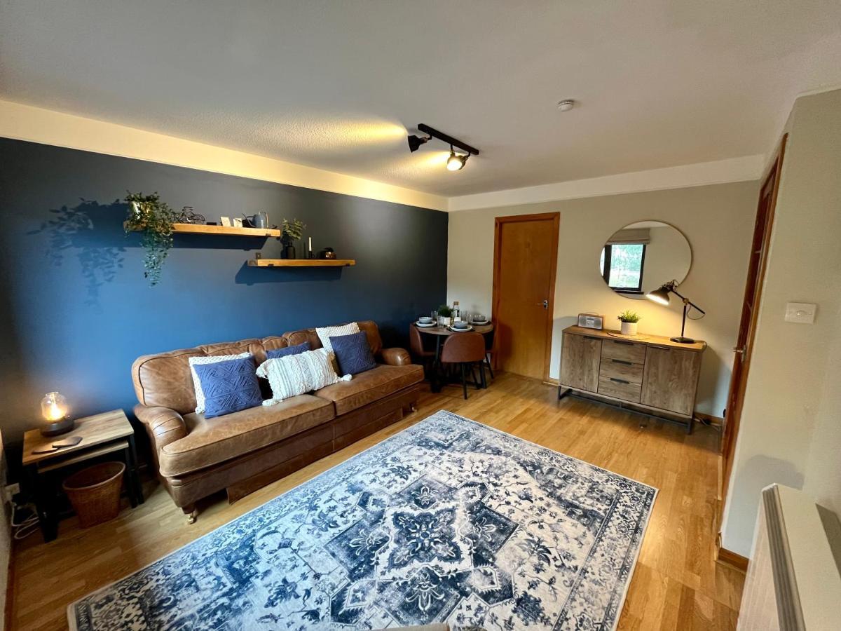 Comfortable, Modern Apartment With Parking. Inverness. Zewnętrze zdjęcie