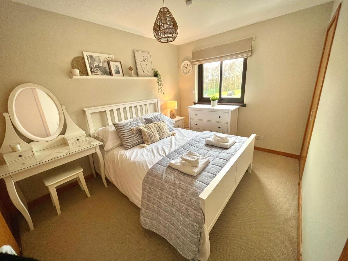 Comfortable, Modern Apartment With Parking. Inverness. Zewnętrze zdjęcie